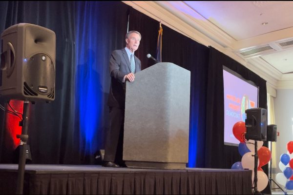 Joe Hogsett speaks at Indy HobNob